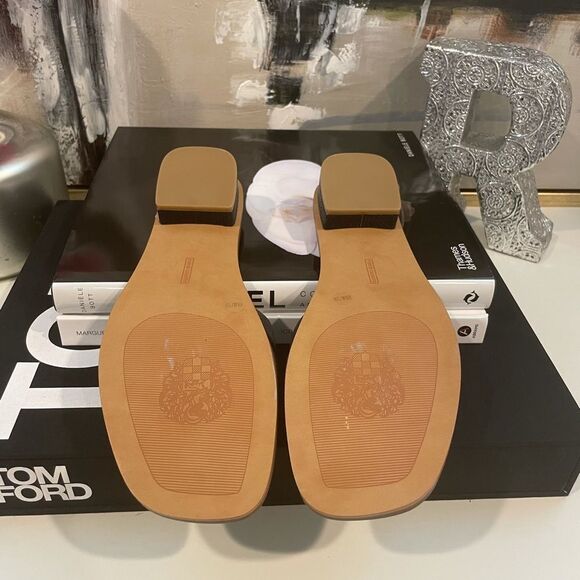 Vince Camuto Slide Sandals 1" Heel Size 8.5 - Picture 4 of 4